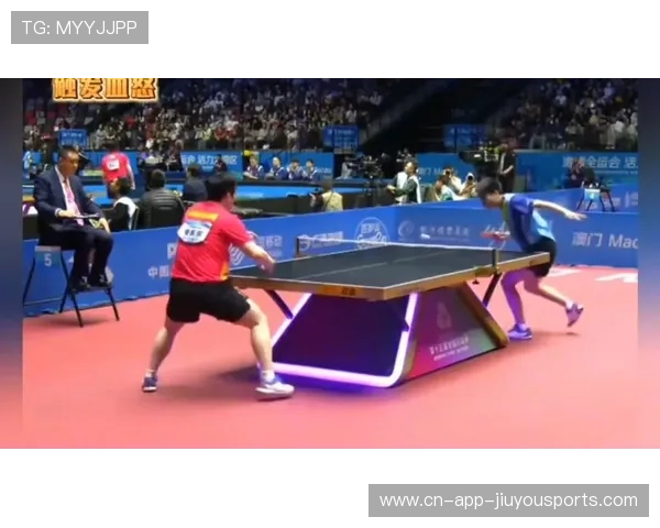 乒乓球比赛出现神级救球引发社媒热议